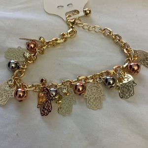 Bracelet 3 golds ,Stainless Steel with gold bath 14k (manita de Fátima)